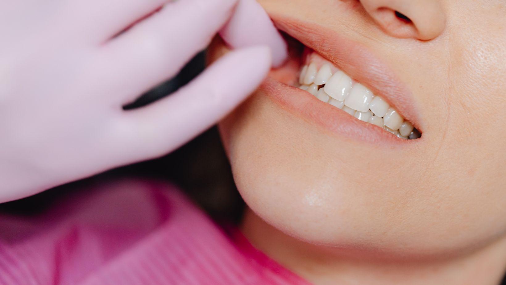 full mouth dental implants, dental implants failing teeth, comprehensive implant guide, restore function teeth, confidence with dental implants, full mouth rehabilitation, implant dentist near me, permanent teeth replacement, all on four implants, dental restoration options